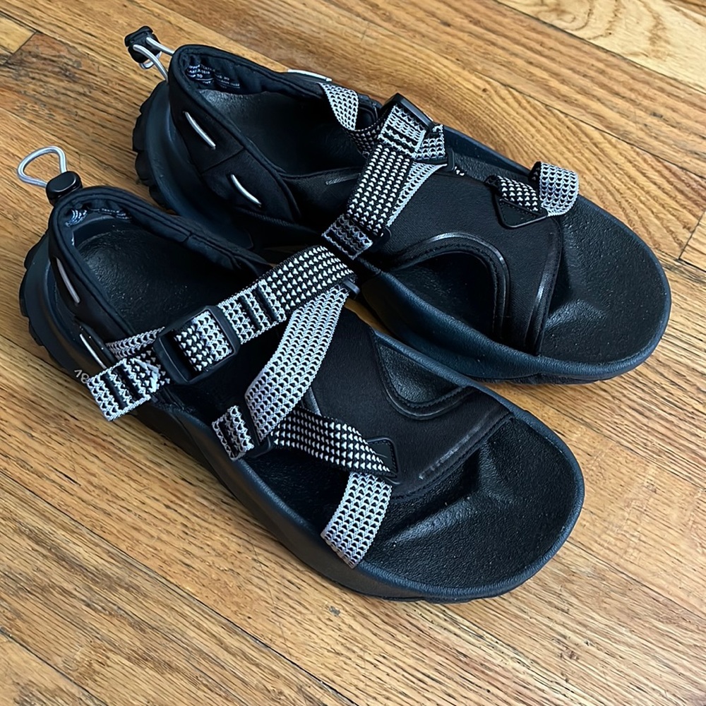 Nike Trail/water shoes - Men’s 9